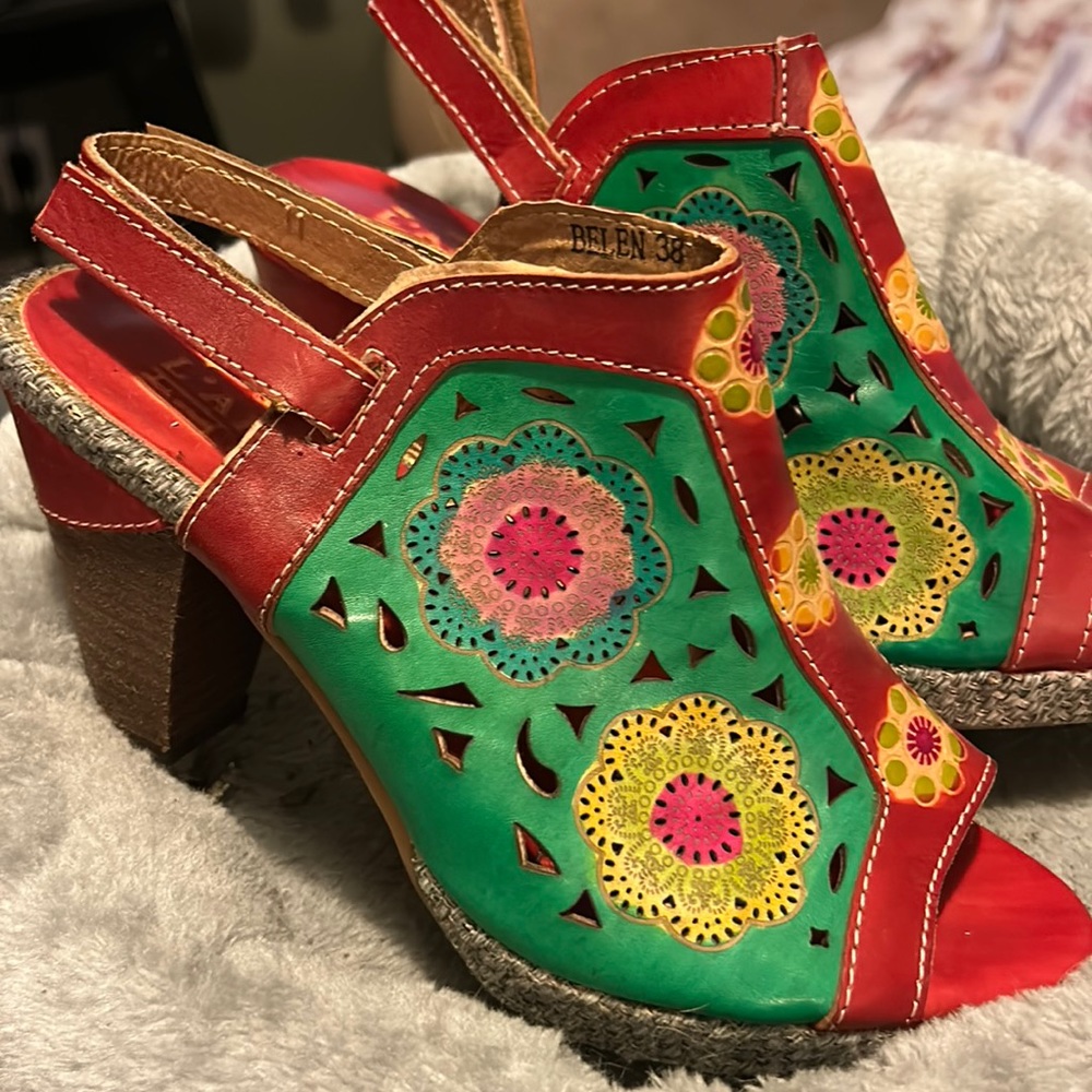 Women’s Sandals